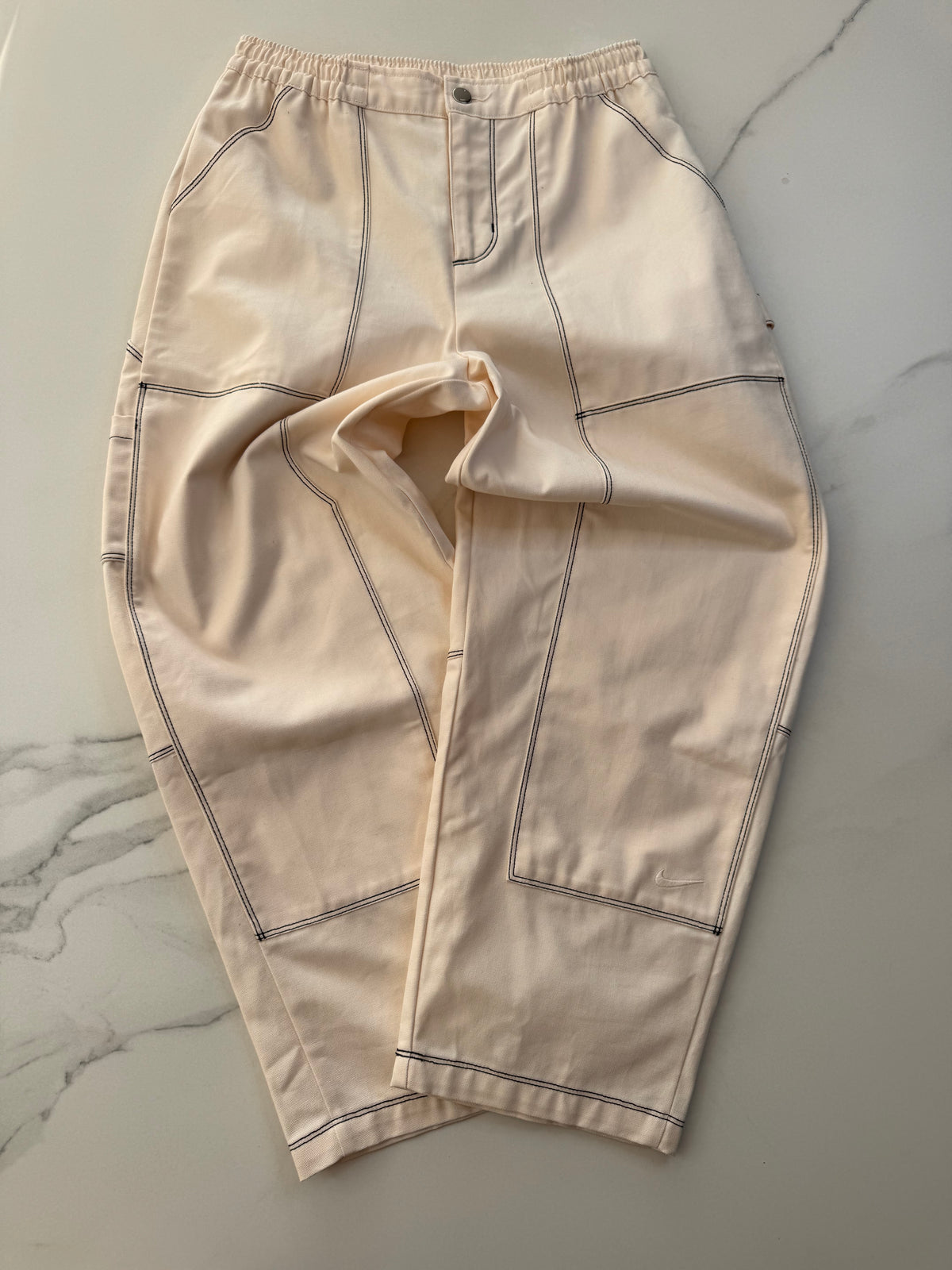 Nike Sportswear — Women’s Loose Low-Rise Carpenter Trousers