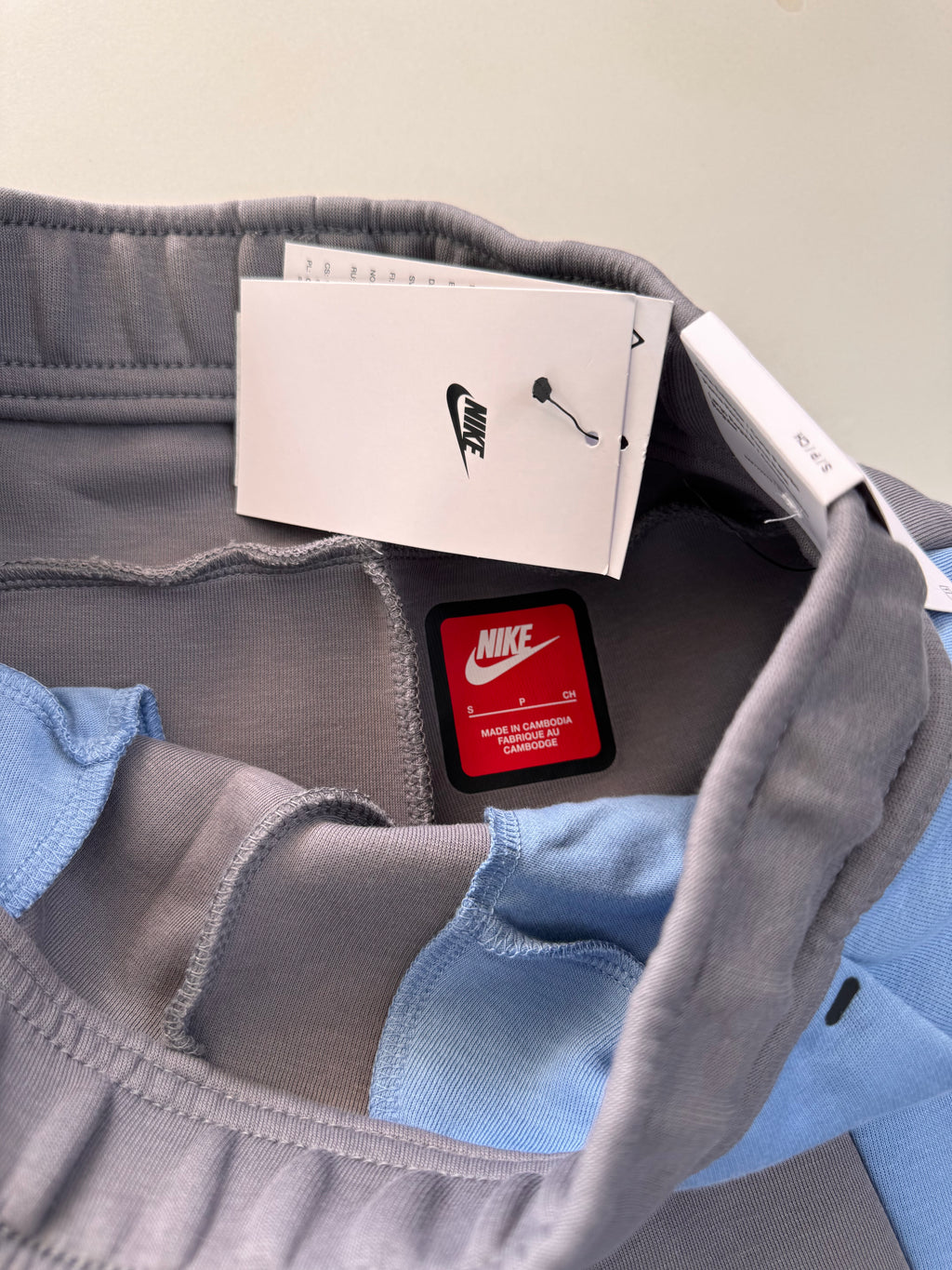 Nike tech colour block openhem fleece