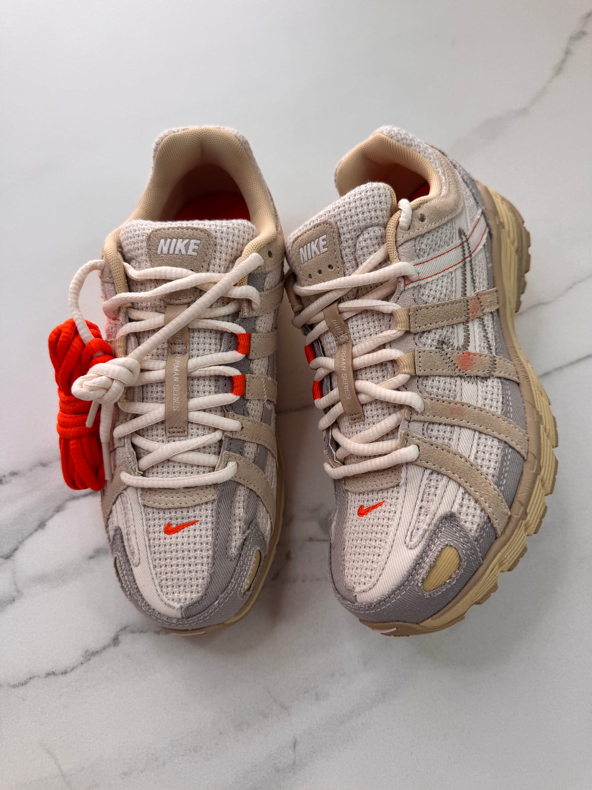 Nike p-6000