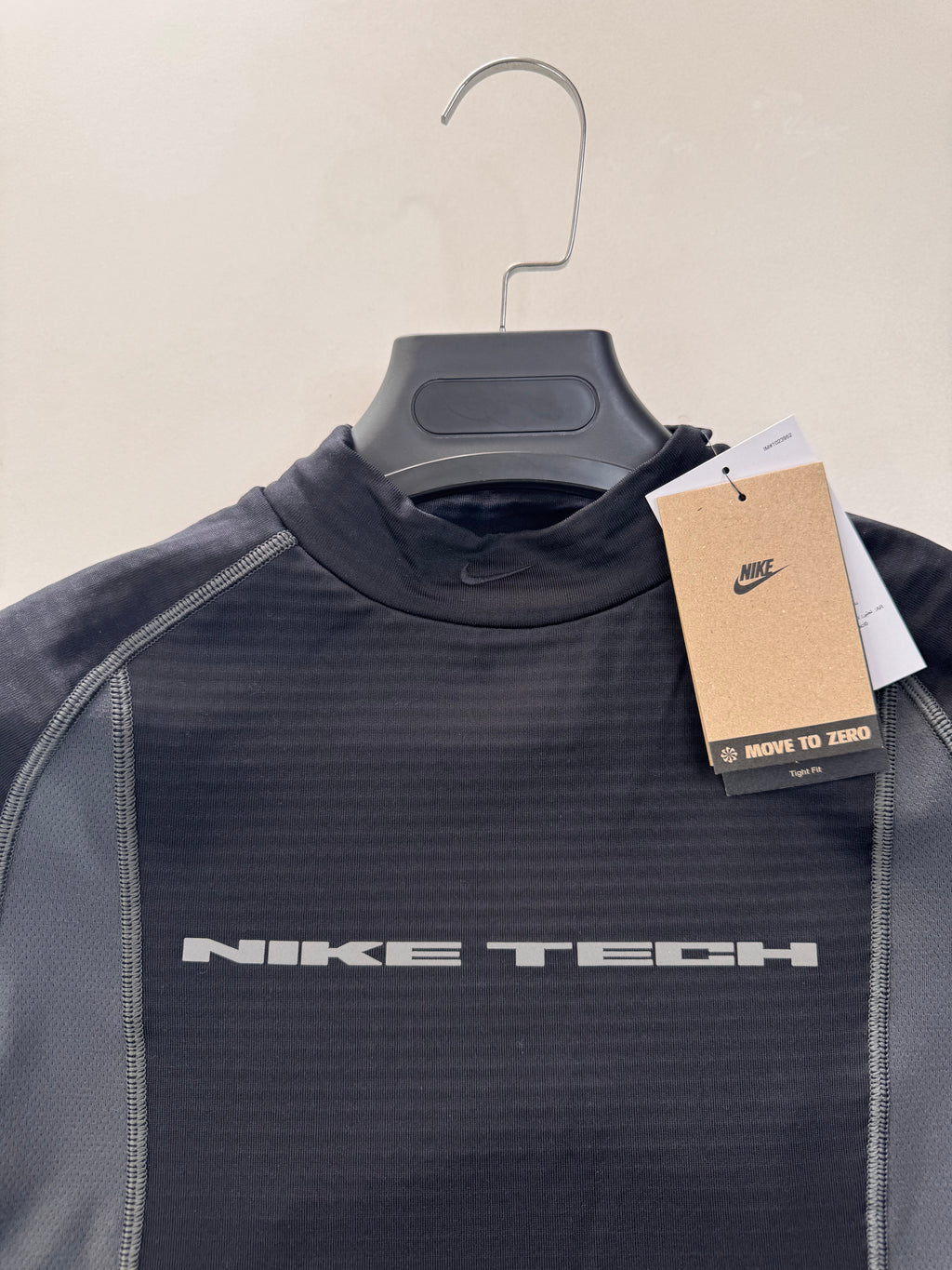 Nike tech base layer