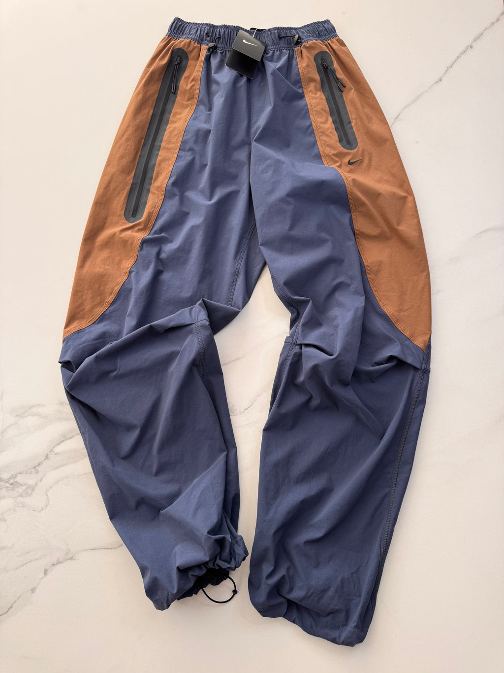 Nike Tech Dri-FIT Woven Color-Block Oversized Pants
