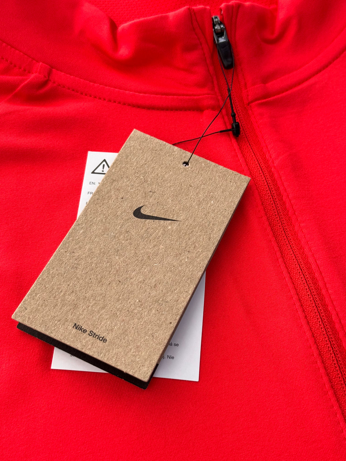 Nike stride dri-fit capa intermedia