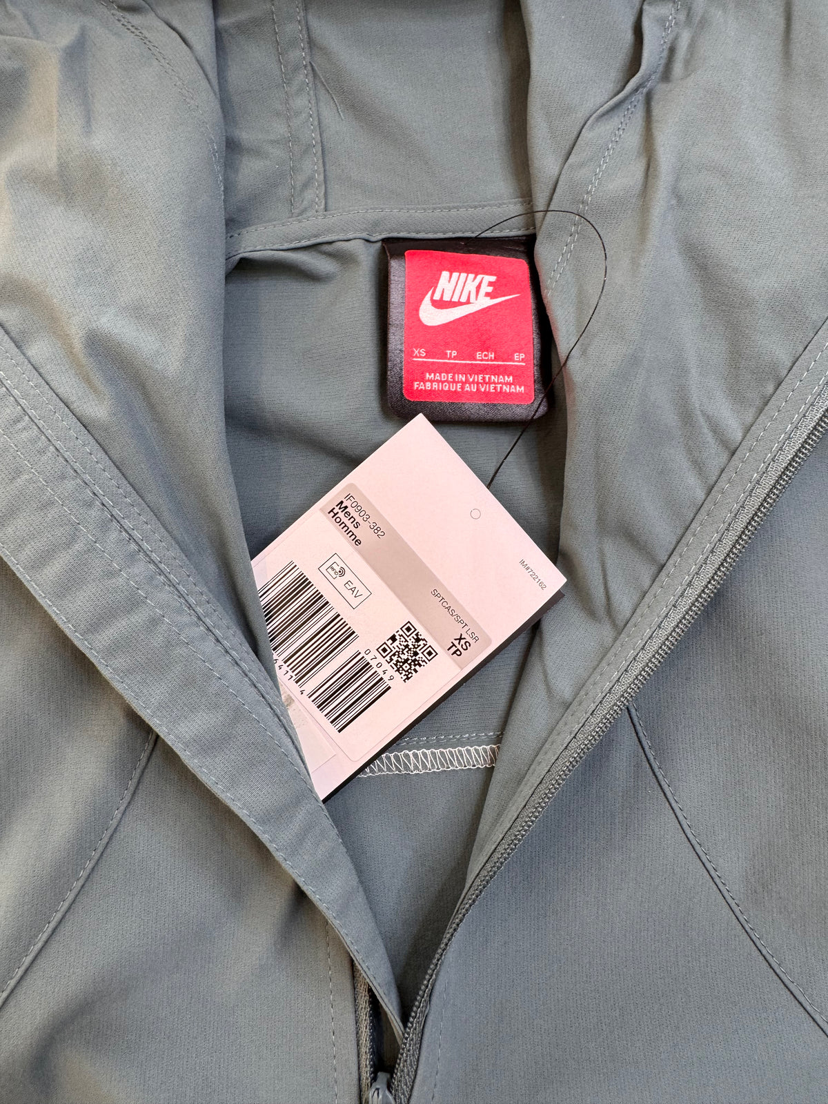 Nike tech helios