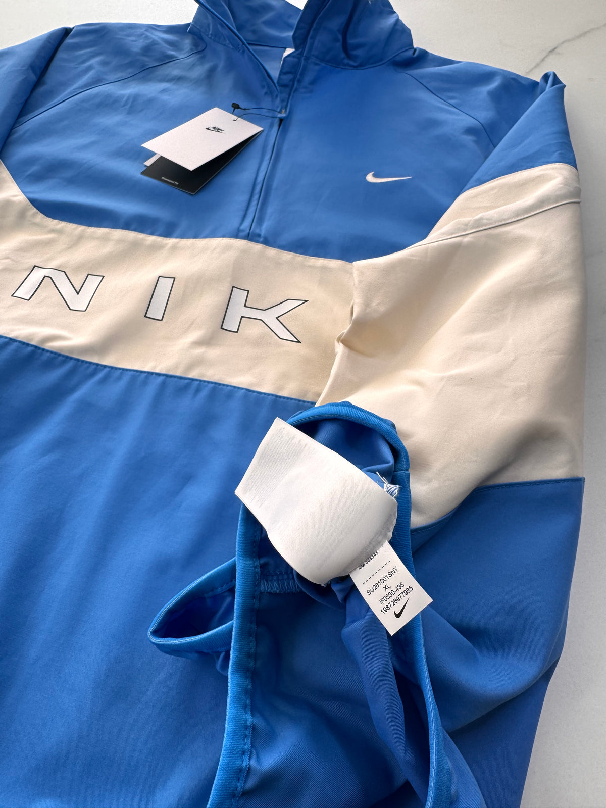 Nike Hash Jacket / chaqueta cortavientos Nike de estilo retro