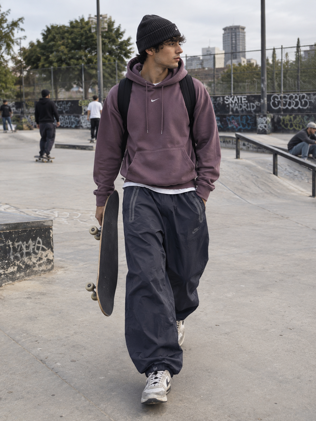 Nike Tech – Pantalón oversize de tejido Woven