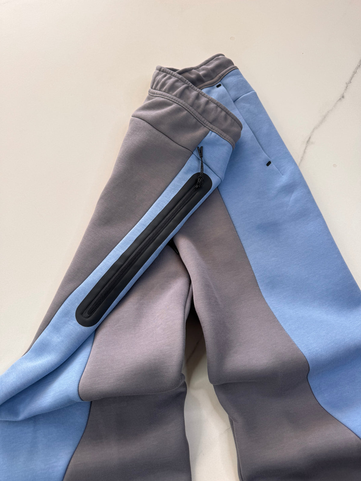 Nike tech colour block openhem fleece