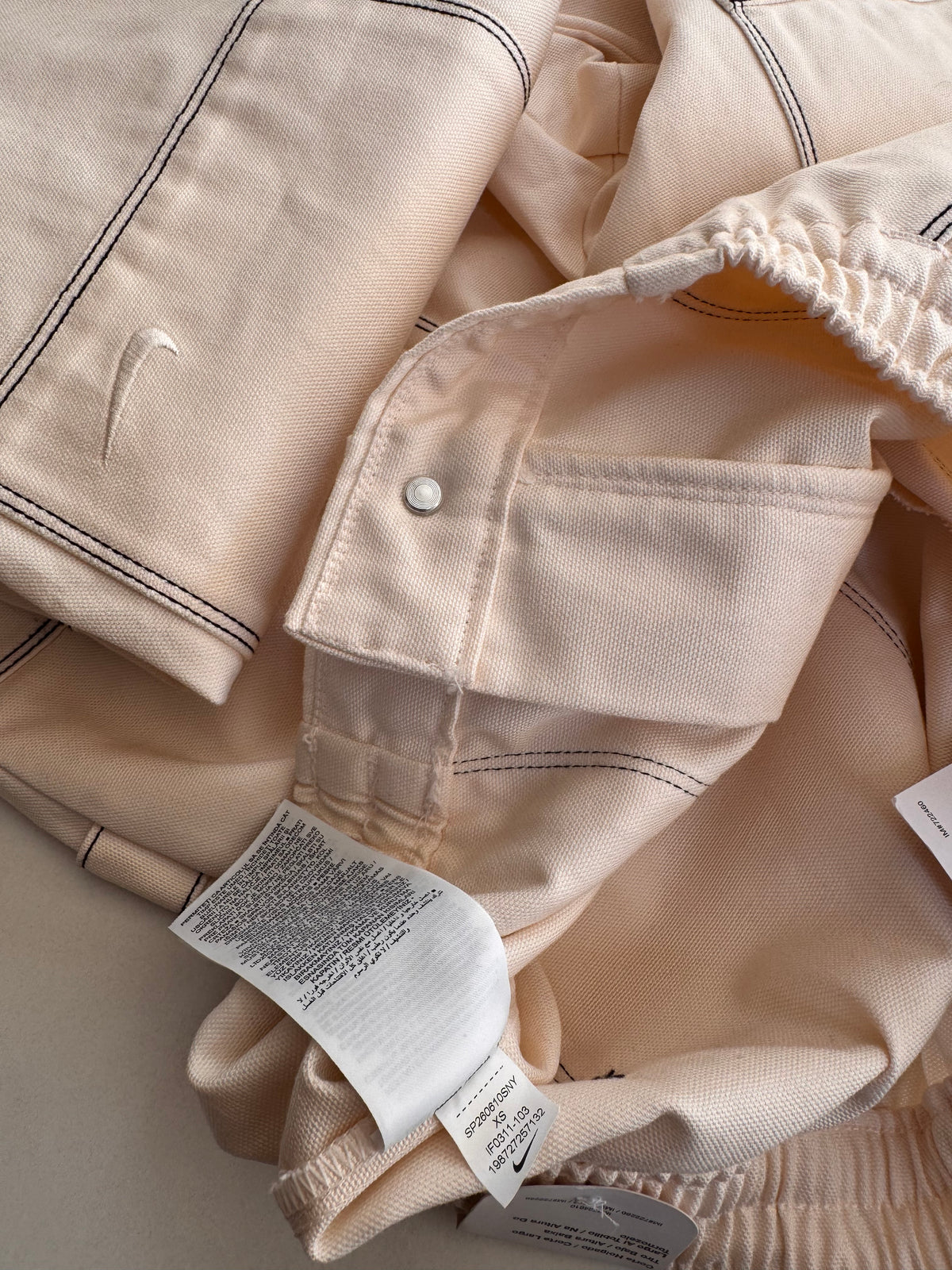 Nike Sportswear — Women’s Loose Low-Rise Carpenter Trousers