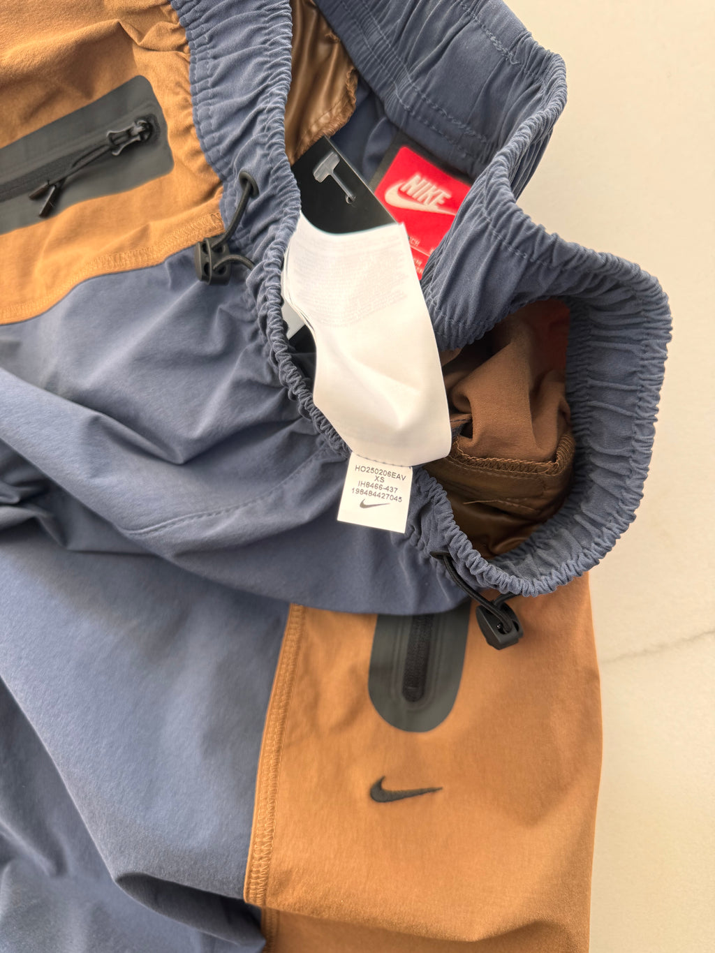 Nike Tech Dri-FIT Woven Color-Block Oversized Pants