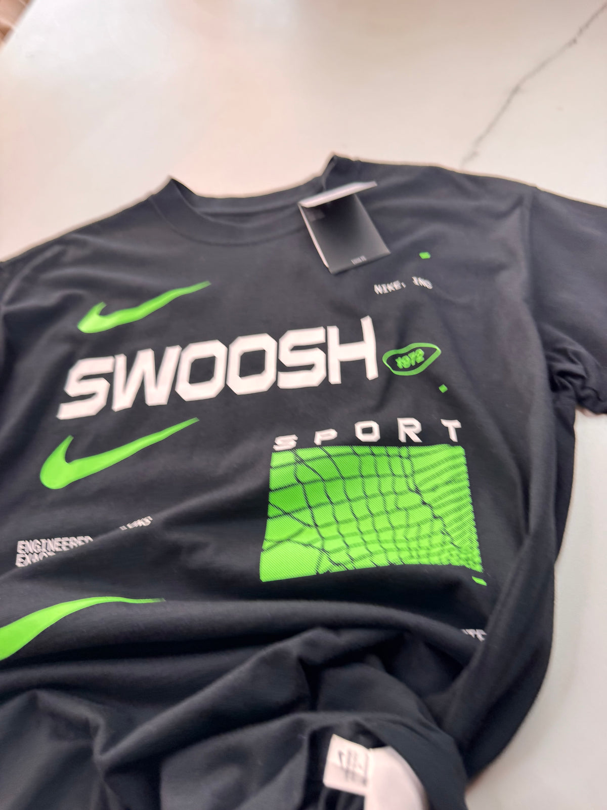 Camiseta oversize swoosh