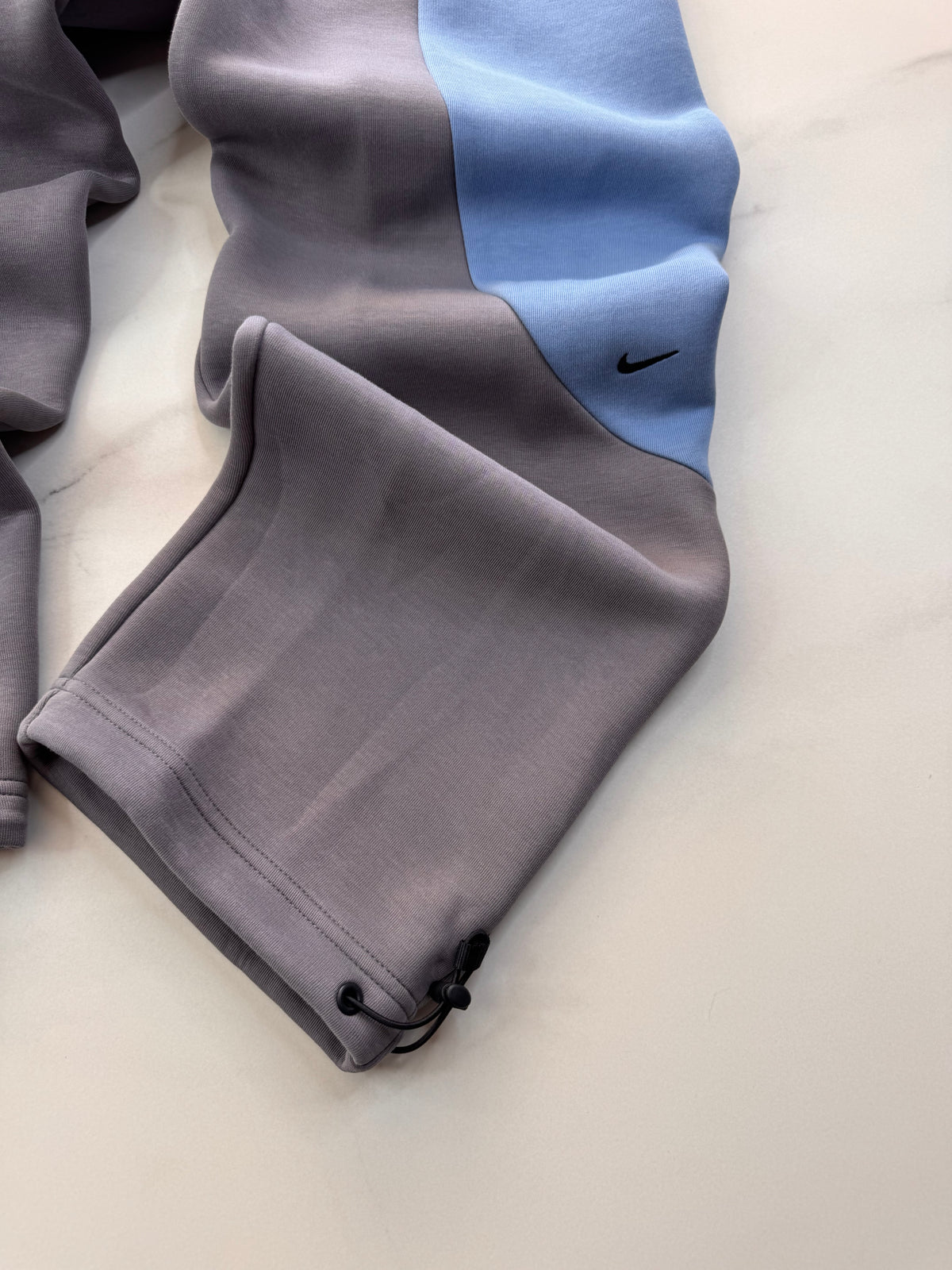 Nike tech colour block openhem fleece