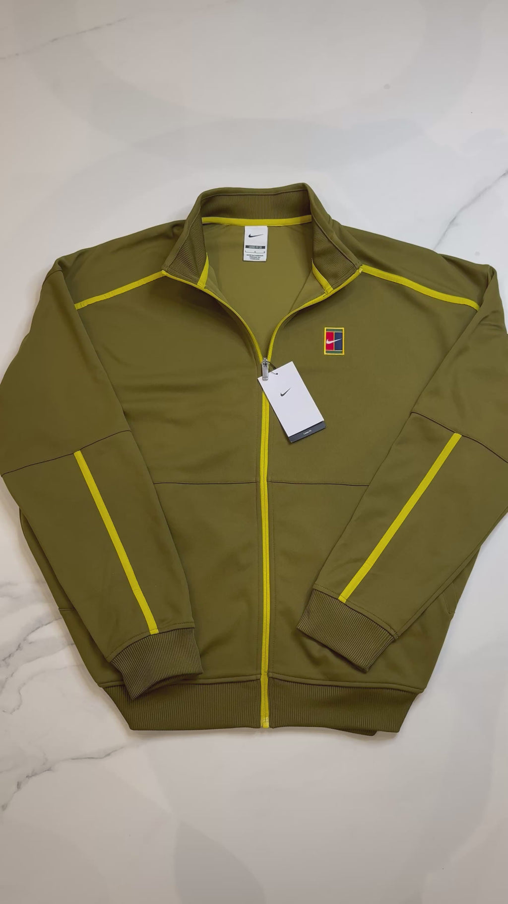 Nikecourt heritage olive